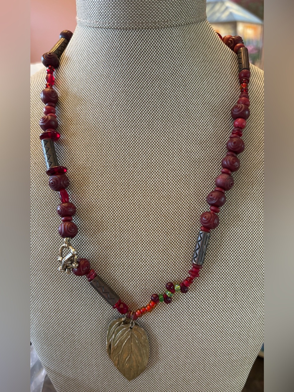 Boho Glow! 🌟 UV Reactive Cinnabar Style Statement Necklace - Brass Leaf Pendant